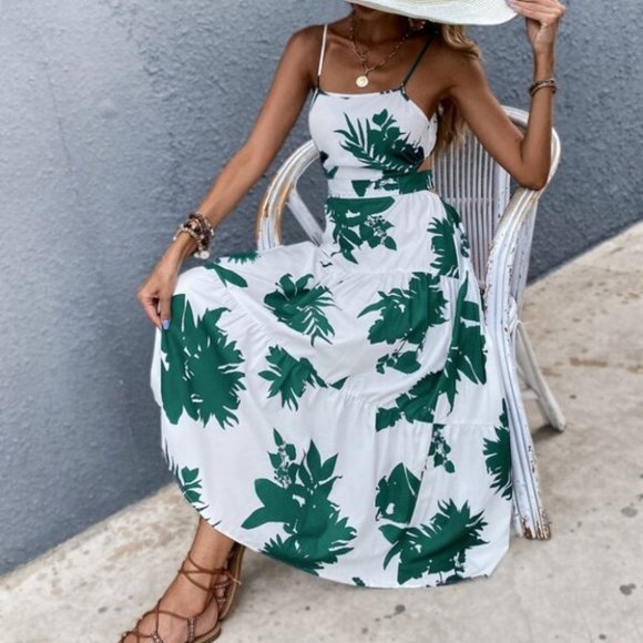 BOHO DOLLZ floral print tie back maxi dress GREEN - Picture 2 of 7